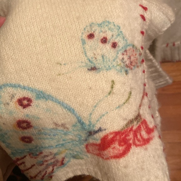 Sleeping on Snow Sweater - Picture 2 of 7